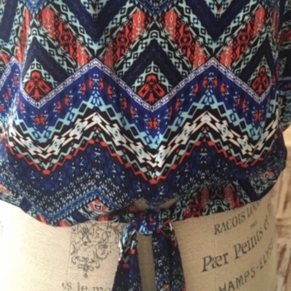 NWOT “Rio” chevron cageback front tie top - Picture 3 of 3